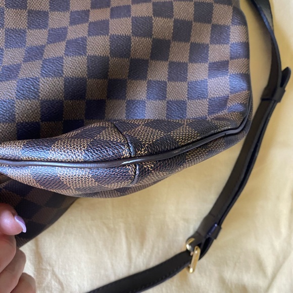 Authentic Louis Vuitton Bloomsbury GM - Picture 10 of 11